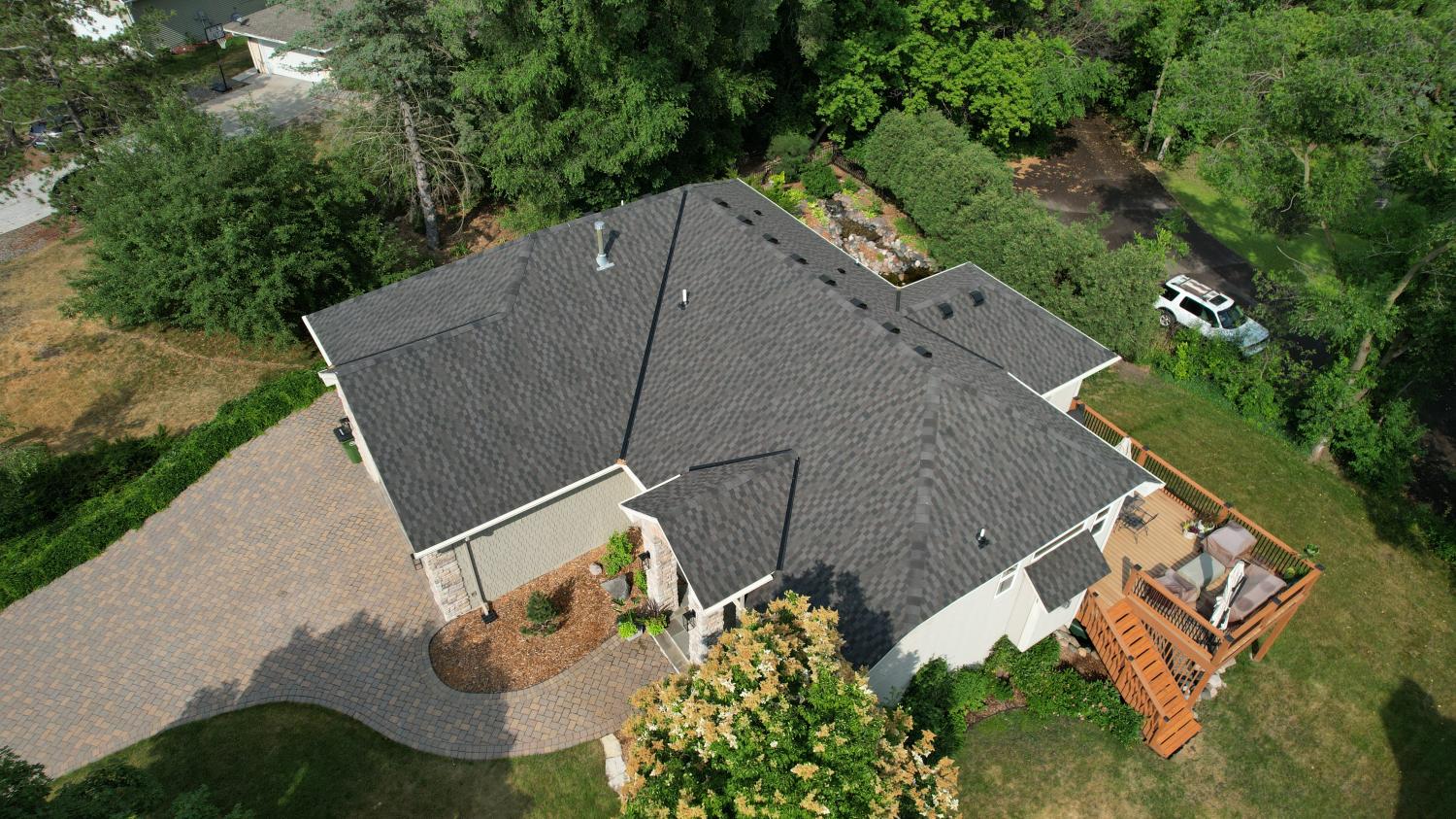 New Roof Installed in Roseville, MN: Our Latest Project